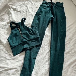 Bombshell Sports Edgy Longline Bra + matching leggings